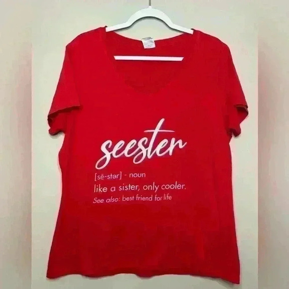 5 for $25| Graphic tee shirt Seester red short sleeve T-shirt size XL EUC - Picture 1 of 5